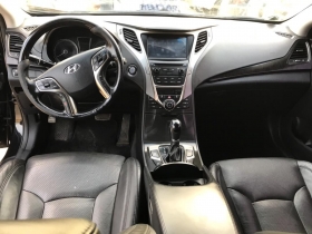 Hyundai Grandeur 2014 Hyundai grandeur 2014 automatique essence climatiser kilométrage 71mil grand écran caméra de recul full option toit ouvrant panoramique prix 7550000