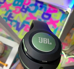 Casque JBL Bonjour, vente de casque jbl wireless très pratique pour écouter de la musique !
