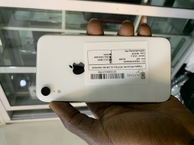 iPhone XR Je vous propose des iPhone XR 128GB

authentique vennent de usa Vendue sur place avec facture plus garentie
 
La livraison est possible partout au Senegal