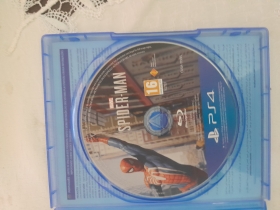 Marvel Spider-Man (PS4) Le jeu Marvel Spider-Man.
CD toujours fonctionnel avec boite légèrement endommagée. 