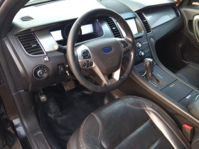 Ford Taurus Ford Taurus 2013 
automatique 
essence 
version 4*4 
Limited full options
