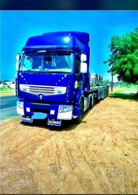 Camion semi-remorque à louer sur Dakar et pour la sous-région