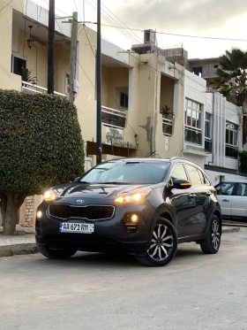 Lace auto  Kia Sportage 2017 
Automatique essence 
4 cylindres 
Disponible chez LACE AUTO 
