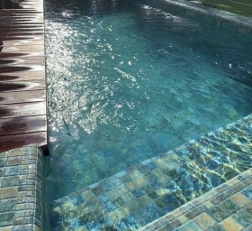 Carreaux piscine bali de qualité supérieure  Darou Rahmane Trading vous propose des carreaux piscines bali de qualité supérieure pour vos piscines maisons et entreprises à des prix abordables 