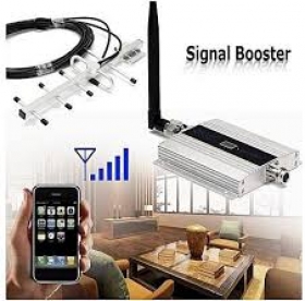Booster-Amplicateur de signal Reseau Mobil GSM Vends en état tout neuf dans son carton Excellent Booster -Amplificateur de signal de réseaux mobile GSM, c