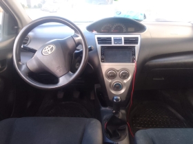 Véhicule Toyota Yaris en bon état à vendre 