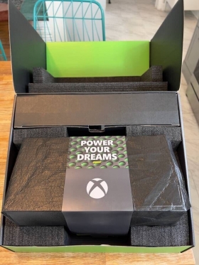 Microsoft Xbox Series X console 1TB  Microsoft Xbox Series X console 1TB brand new in his box