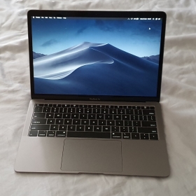 MacBook Air (Retina, 13-inch, 2018) MacBook Air (Retina, 13-inch, 2018) 
Utilisé mais reste propre pour un professionnel ou un étudiant.

Raison de vente j