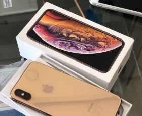 Iphone xs gold