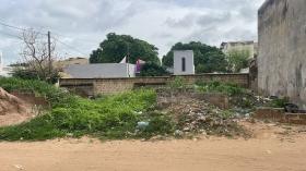 Terrain de 600 mètres carrés à vendre à Mbour Sénégal Terrain de 300 mètres carrés à vendre à Mbour Château d’Eau Nord
En angler de rue
Type de papier: délibération
Zone calme
Accès facile
Non loin des commerces et services
Aéroport AIBD à 30 minutes
Dakar à 45 minutes
Bon pour projet à usage d’habitation ou d’investissement immobilier
Prix: 25 000 000 de francs CFA soit 38 167 euros

Terrain de 300 mètres carrés à vendre à Mbour Château d’Eau Nord
Type de papier: délibération
Zone calme
Accès facile
Aéroport AIBD à 30 minutes
Dakar à 45 minutes
Bon pour projet à usage d’habitation ou d’investissement immobilier
Prix: 25 000 000 de francs CFA soit 38 167 euros

