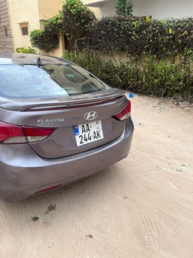 Hyundai Elantra 2013 *WANTER RANG MOUY GAW!! PROMO MAGAL!!*
HYUNDAI ELANTRA Limited 2013 Tres Propre
*Plaque Recente/ Annee: 2013/ Climatisée/ ESSENCE AUTOMATIQUE/ 4 cylindres/ Grand Ecran/interieue Cuir/ En Excellent Etat*
*- PRIX WANTER: 2.850.000f*
*- CONTACT APPEL OU WHATSAPP:
78 271 82 78
*- Visible a La Medina*