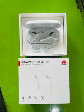Huawei Freebuds Lite  Huawei Freebuds Lite 
Autonomie 12heures 
Clear voice 
Tape control
Ipx4 
Contact et Whatsapp : 77 878 98 87