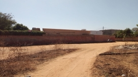 Terrain de 983 mètres carrés à vendre à Ngaparou Sénégal Terrain de 983 mètres carrés à vendre à Ngaparou  diamalaye
Derrière la Gendarmerie a côté de la course
À 200 mètres de la route goudronnée
Quartier calme et résidentiel
Type de Papier : délibération
Zone calme
Accès facile
Eau et électricité disponibles
Saly centre à 20 minutes
Aéroport AIBD à 35 minutes
Dakar à 45 minutes
Bon pour projet à usage d’habitation ou d’investissement immobilier
