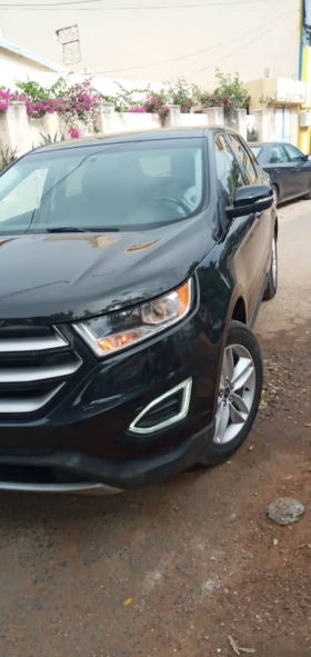 FORD EDGE 2015 FORD EDGE 2015
FULL OPTION  88000 KM
ESSENCE AUTOMATIQUE CLIMATISEE
4 CYLINDRES
