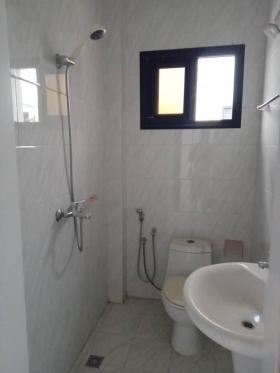 Appartement f3 à louer aux almadies  A louer aux almadies derrière l