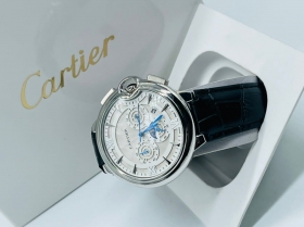 Cartier chronographe  Montres Cartier Ballon Bleu
idéale pour vos cérémonies importantes Messieurs 
livraison possible partout sur Dakar 