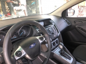 Ford focus 2012 automatique