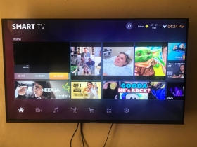 Smart tv de marque continental ( tv android ) television android de marque continental led legere a un prix tres abordable quasi neuf 