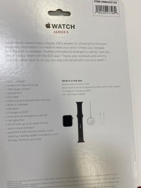 Apple Watch serie 5  Apple Watch serie 5 neuf et scellé 
D’origine usa