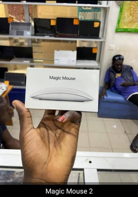 Magic Mouse 2 Magic Mouse 2 à vendre.