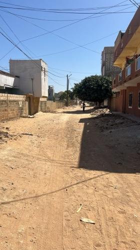 Terrain de 600 mètres carrés à vendre à Mbour Sénégal 
Terrain de  600 mètres carrés à vendre à Mbour
Quartier résidentiel
Zone calme
À 20 mètres de la route de l’hôpital grand Mbour
La plage à 300 mètres
En angle de rue
Accès facile
Type de Papier: délibération
Près de tous les commerces et services
Aéroport AIBD à 30 minutes
Dakar à 45 minutes
Bon pour projet à usage d’habitation ou d’investissement immobilier

