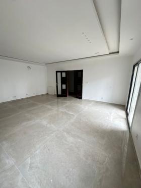 Appartement F4 neuf   à louer à zac mbao