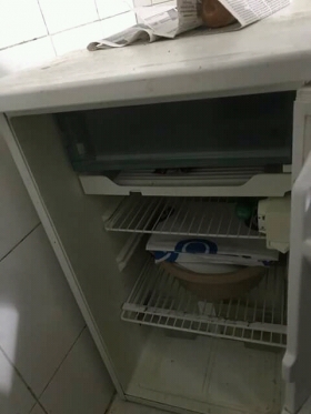 mini frigo a vendre il passe a merveille,aucun probleme