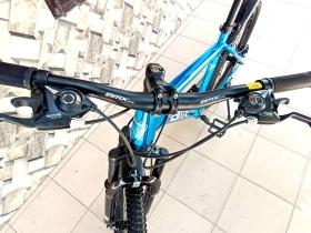 VÉLOS VTT COMPÈT 26" ALUMINIUM  VÉLOS VTT COMPÈT 26" ALUMINIUM 
Vélo VTT de compétition et de Randonnée taille 26"
Ce Vélo VTT est conçu pour vos 1ères randonnées par temps sec ou humide .
Efficace, Robuste, et performant pour un franchissement sans peine les premiers obstacles avec des gros roues à crampons : cadre aluminium léger et roues montées sur jantes double parois