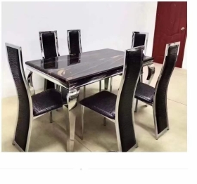 Tables à manger Tables à manger à 6 chaises importées de haute qualité et solides, très uniques et élégantes pour embellir votre salon en provenance de Turquie. prix 365 000cfa
livraison et installation gratuites