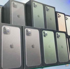 iPhone 11 Pro max neuf Apple iPhone 11 Pro max neuf sous scellé capacité 64go et 256go vendues avec garantie accompagné d’une facture.
 à retirer au magasin en toute sécurité. Livraison partout (échange possible)