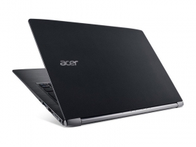 Acer aspire Acer aspire s5-371 core i5 6ième génération clavier azerty rétro éclairé slim état neuf ram 8go disque 128 ssd vendue avec facture et garantie.
Appelez moi au : 781854404 
