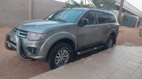 MITSUBISHI PAJERO SPORT DID 2014 MITSUBISHI PAJERO SPORT 2014 DIESEL MANUELLE 4x4 TOUT TERRAIN
07 PLACES CARBOTAGE PNEUS CRAMPONNÉS ROBUSTE MOTEUR DID
FAIBLE CONSOMMATION