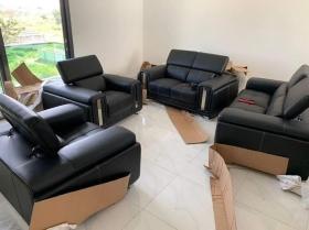 Salon en cuir  Salon neuf en cuir de très bonne qualité disponibles chez Inovmeuble à partir de 1500000 


☎️ 78 120 29 86

✅Livraison gratuit dans la ville de Dakar  