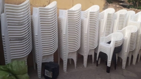 Chaises A vendre nouvel arrivage de chaises   (voir photos).
prix à l