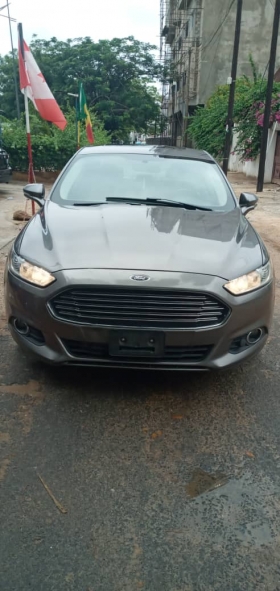 Ford fusion 2015 Ford fusion 2015
FULL OPTION
ESSENCE
AUTOMATIQUE 
CLIMATISÉE
4 CYLINDRES
120000 KM
