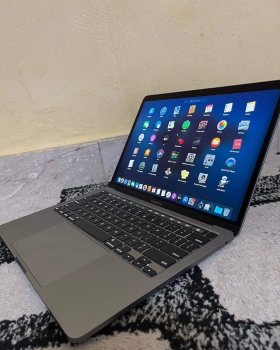 Macbook pro Touchbar 2020 SSD 5122 gb