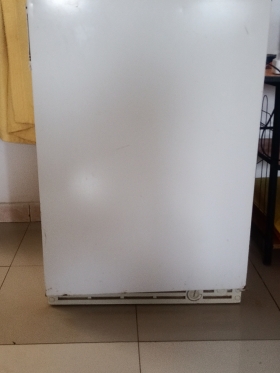 Mini réfrigérateur et micro-ondes