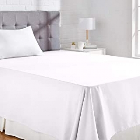 Beaux draps blancs Bonjour,
Vente de beaux draps blancs avec des oreillers pour votre maison, hôtel, auberge ou chambre meublée. 

Nous vous les proposons à petit prix en gros ou en détail. 

2 500 F.CFA l