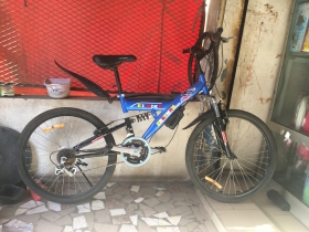 Vélo VTT taille 24