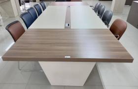 Table de réunion  Des magnifiques tables de réunion disponibles chez Top produits & Services à partir de deux cent mille Francs CFA

Les prix varient en fonction des modèles et des dimensions

Livraison et montage gratuit dans la ville de Dakar