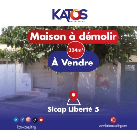 Maison à démolir en vente à la Sicap liberté 5 Nous mettons en vente cette grande maison à démolir sis dans un quartier résidentiel à la Sicap liberté 5.
