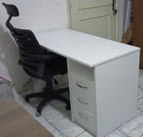 Tables de bureaux nm Des tables de bureau Direction, Ministre ,Assistant et Secrétaire disponible chez Top Produits et Services à partir de 65000f.
Les prix varient en fonction des dimensions .
Livraison et montage gratuit dans la ville de Dakar
Contactez-nous pour en savoir plus.