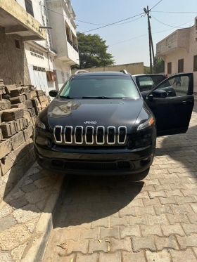 Jeep à vendre Jeep Cherokee
Année :2017
Couleur: Noire
Essence