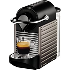 Machine à café Nespresso pixie voici les info de la Machine à café
Marque:Nepresso
Modèle: PIXIE KRUPS
compatibilité:capsules nespresso
particularité: Protection aluminium+Design robuste