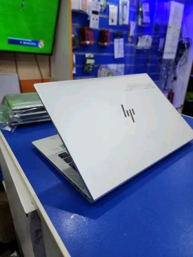 HP Elitebook 830 g7 i5 10th