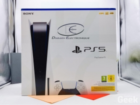 PS5 845 gb Playstation 5 neuf scellé avec facture plus garantie livraison 2000 825 gb