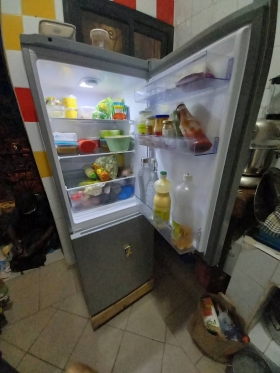 Réfrigérateur combiné Réfrigérateur combiné de marque Beko en bon état.