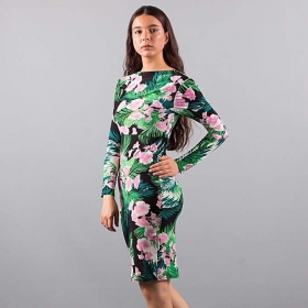Robe florale à croix VR Vêtements pour femmes : Robe florale très jolie et classe. Couleur vert et rose.
Disponible en tailles : S, M, L
