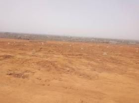 Terrain sur la route de Sébikotane