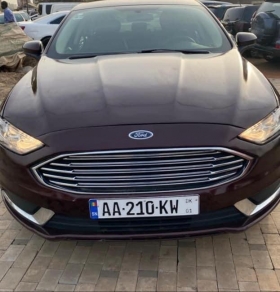 Ford Fusion SEL 2017 *VENTE MOU GAW!!*
Ford fusion SEL 2017 Tres Propre 
*Plaque Recente/ Annee: 2017/ Climatisée /Automatique essence/ 4cylindres/ Full options grand écran 